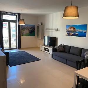 Berga Exclusive 4 Apartament Bari