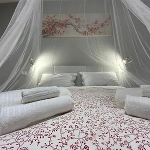 casa-camelie.hotelitalianriviera.com/